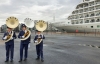 Cruisebtanlp 18. mai 2022: SJK sine tubaister fulltallige ved spilleoppdraget p Fillipstadkaia
